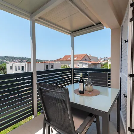 Nevistic Appartement *