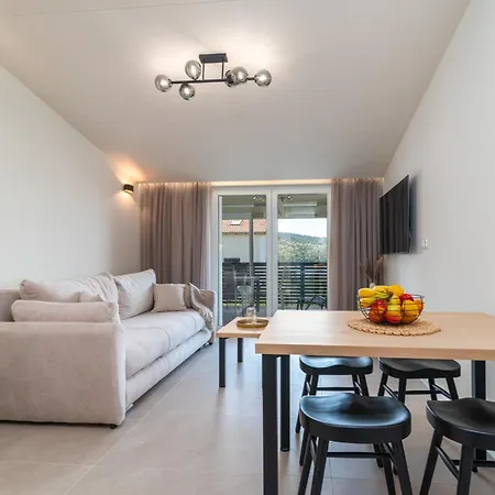 Nevistic Apartman *